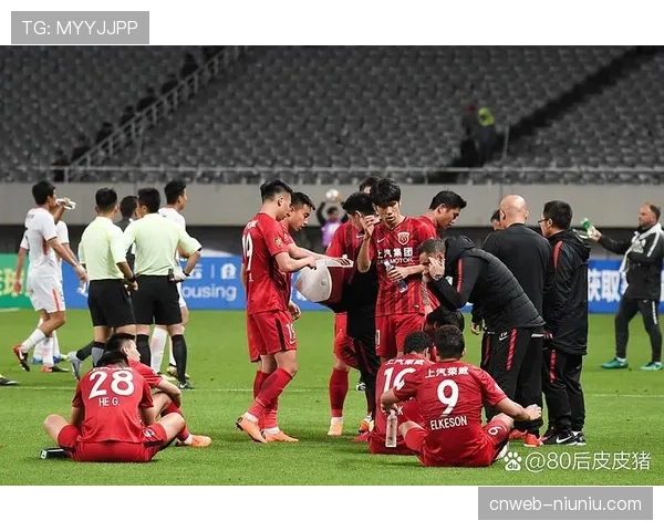 【2026年4月中超联赛·赛后·通讯回顾上海德比：激烈对抗与争议判罚，场上对手与场下友谊